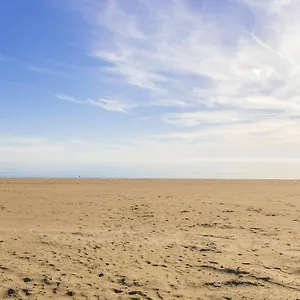  Apartamento En La Playa Con Patio Privado